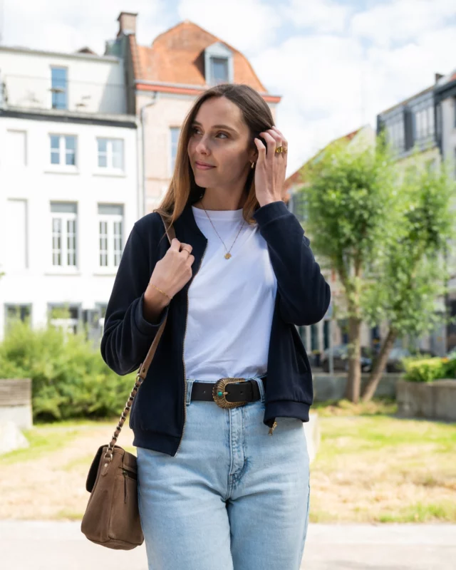 Soyez la reine du style avec notre ceinture JUNE et le sac VALENTINE 🤍 
À retrouver sur notre site ! ✨https://www.madeinced.fr/

À bientôt L’équipe Made in Ced ♡ 

#MadeInCed #Ceinture #Sac #Tendance
#Accessoires #Lookparfait #Fashionaddict 
#Mode